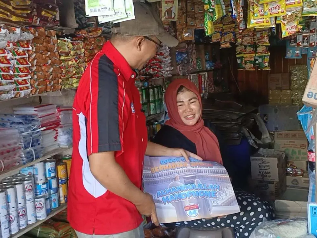 Gosok Berhadiah Surabraja Bikin Customer Bangga